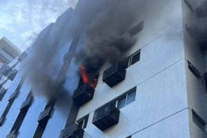 incendio-atinge-apartamento-em-boa-viagem-e-mobiliza-corpo-de-bombeiros