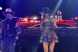 paula-fernandes-encerra-com-simpatia-e-carisma-a-ultima-noite-da-expoagro-de-afogados