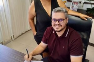 tuparetama-institui-dia-municipal-da-poesia-em-homenagem-a-valdir-teles