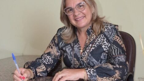 tabira:-tce-pe-mantem-multa-contra-nicinha-melo-por-omissao-em-esclarecer-irregularidades