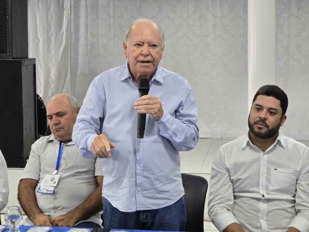 iguaracy:-prefeito-anuncia-r$-400-mil-para-assistencia-social-durante-conferencia