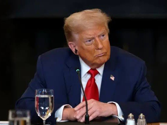 trump-manda-carta-a-lula-e-anuncia-tarifa-de-50%-sobre-produtos-brasileiros