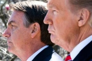 trump-da-tiro-no-pe…-de-bolsonaro