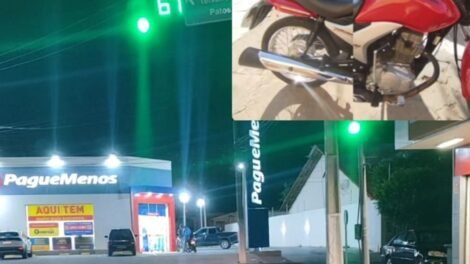 homem-rouba-moto-de-mulher-parada-no-semaforo-usando-a-forca-fisica,-em-sao-jose-do-egito
