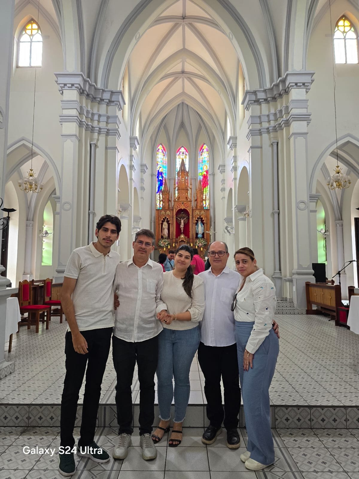 muita-emocao-na-missa-por-socorro-martins
