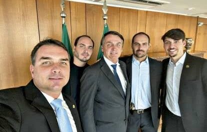 a-historia-e-a-justica-julgarao-os-verdadeiros-traidores-da-patria 