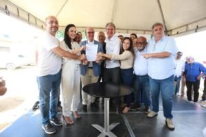marcia-conrado-assina-ordem-de-servico-para-nova-etapa-do-anel-viario