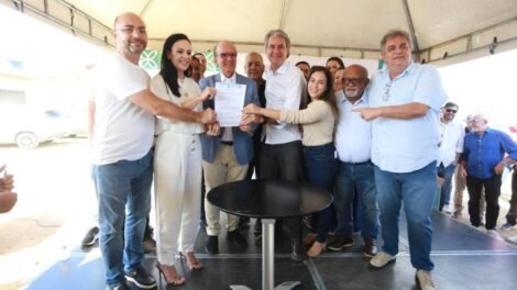 marcia-conrado-assina-ordem-de-servico-para-nova-etapa-do-anel-viario