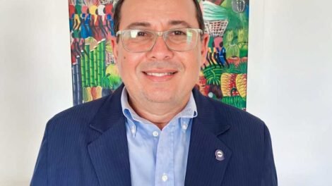 valmir-tunu-parabeniza-educacao-de-tuparetama-por-80,64%-taxa-de-alfabetizacao-em-2024