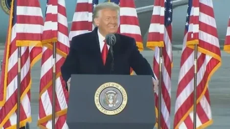 trump-e-diagnosticado-com-insuficiencia-venosa-cronica,-diz-casa-branca