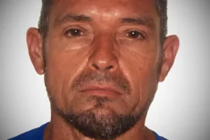 homem-e-assassinado-a-facadas-em-sertania