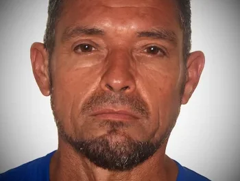 homem-e-assassinado-a-facadas-em-sertania