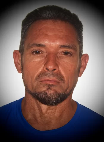 homem-e-assassinado-a-facadas-em-sertania