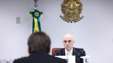 leia-a-decisao-de-moraes-contra-bolsonaro