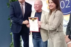 prefeito-de-iguaracy,-pedro-alves,-recebe-selo-de-transparencia-com-gastos-juninos