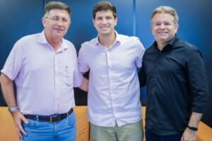 de-olho-em-2026,-adelmo-moura-e-sandrinho-palmeira-se-reunem-com-joao-campos