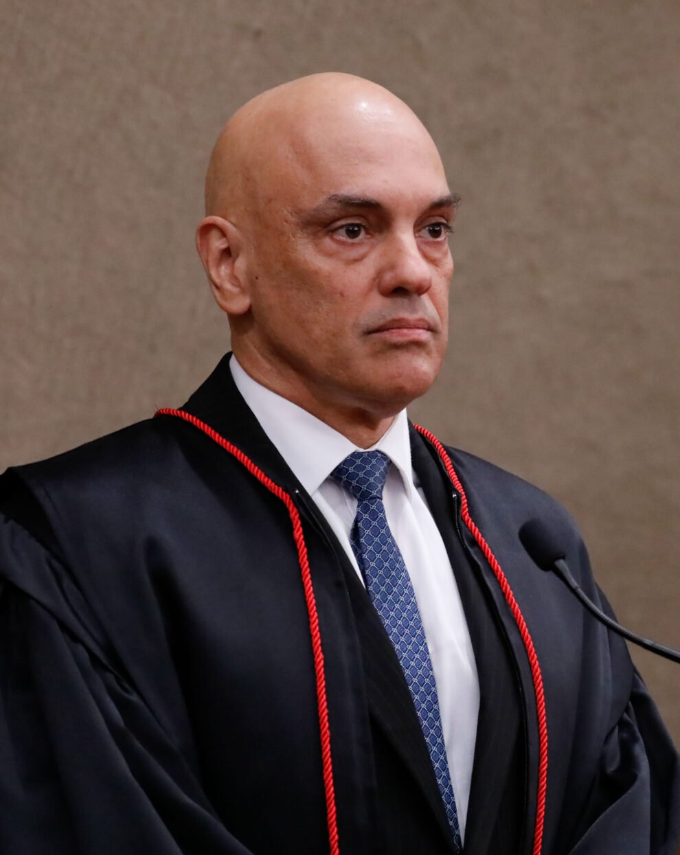 moraes-confirma-“irregularidade-isolada”-e-descarta-prisao-de-bolsonaro