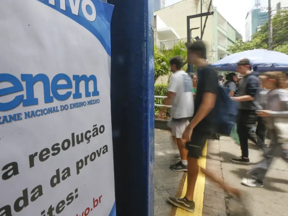 pernambuco-registra-mais-de-272-mil-inscritos-no-enem-2025;-maioria-teve-isencao-na-taxa