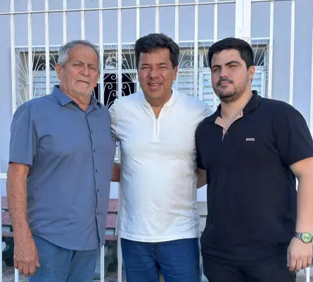 em-carnaiba,-ex-prefeito-didi-recebe-visita-do-deputado-mendonca-filho