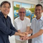 prefeito-e-ex-prefeito-de-flores-formalizam-apoio-a-reeleicao-do-senador-dueire