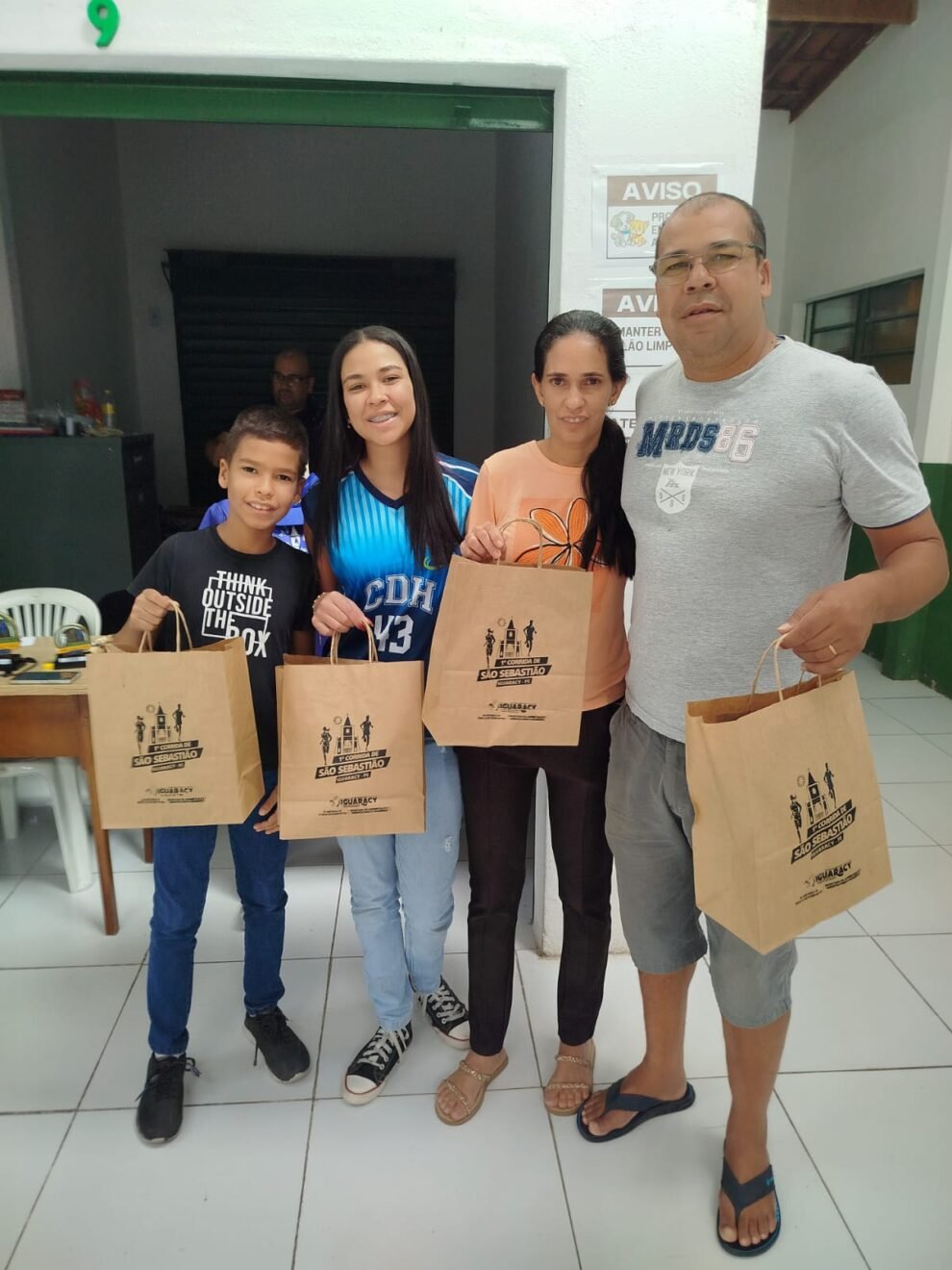 iguaracy:-comecou-a-entrega-dos-kits-para-a-primeira-corrida-de-sao-sebastiao