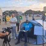 moraes-proibe-acampamentos-na-praca-dos-tres-poderes-e-ve-tentativa-de-coacao-contra-o-stf