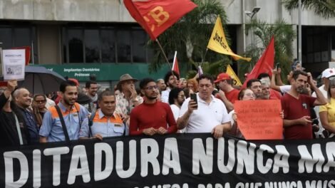 numero-de-autocracias-supera-o-de-democracias-no-mundo,-diz-estudo