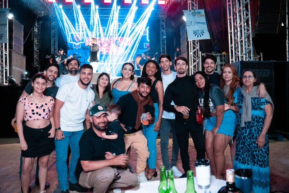 flores:-povoado-de-santana-de-almas-celebra-padroeira-com-shows-musicais-e-grande-publico