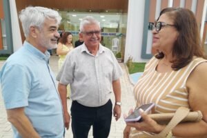 senador-humberto-costa-visita-predio-da-prefeitura-de-quixaba