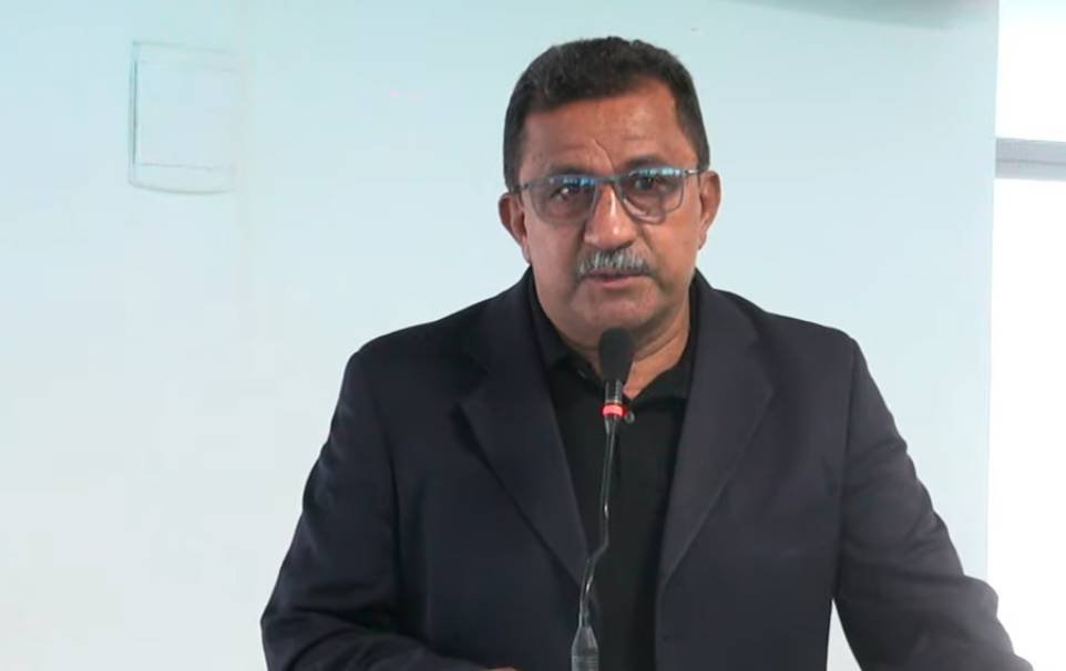 serra-talhada:-ze-raimundo-anuncia-afastamento-por-motivos-de-saude