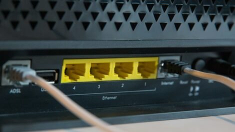 criminosos-cobram-“mensalidade-do-crime”-de-provedores-de-internet-no-ibura,-no-recife