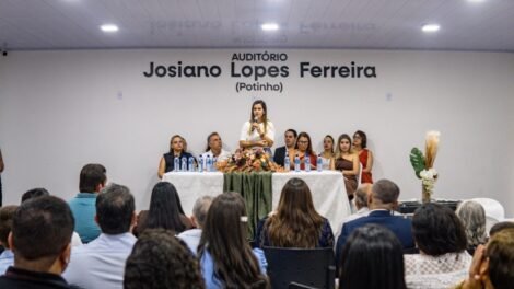 itapetim-da-posse-a-11-novos-servidores-aprovados-em-concurso-publico-de-2022