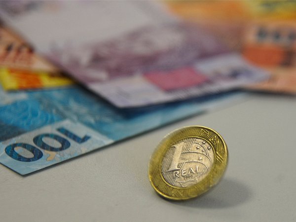 prefeitura-de-solidao-inicia-pagamento-de-salarios-de-julho-aos-servidores
