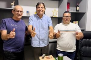 marconi-santana-recebe-apoios-em-tabira