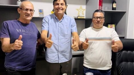 marconi-santana-recebe-apoios-em-tabira