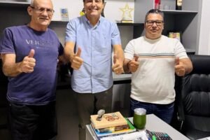 marconi-santana-recebe-apoios-em-tabira