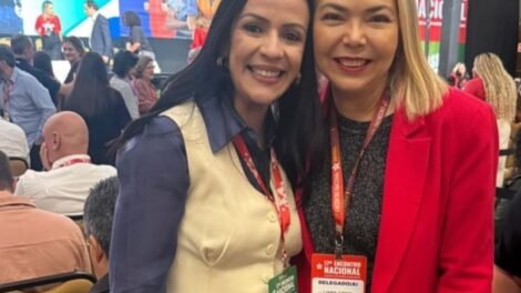 marcia-conrado-participa-de-congresso-nacional-do-pt-e-integra-diretoria
