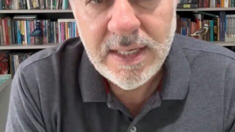 “seguiremos-juntos”,-diz-danilo-cabral-apos-polemica-sobre-sua-saida-da-sudene