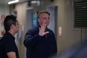 moraes-decreta-prisao-preventiva-de-bolsonaro-apos-violacao-de-cautelar