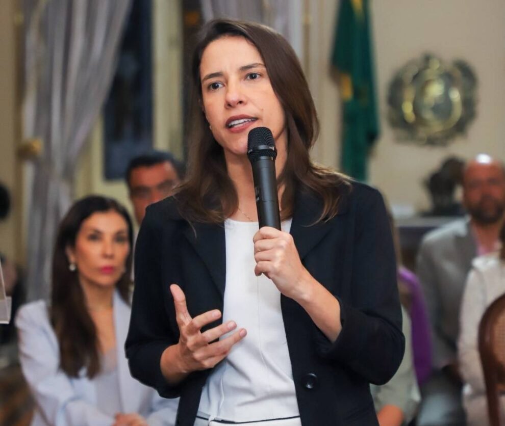 “dificuldades-nao-me-colocam-medo”,-diz-raquel-lyra 