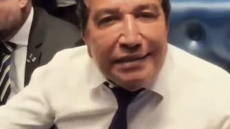 magno-malta-se-acorrenta-por-pautas-bolsonaristas