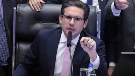 motta-diz-que-ha-limites-para-protestos-e-que-o-respeito-a-mesa-e-inegociavel