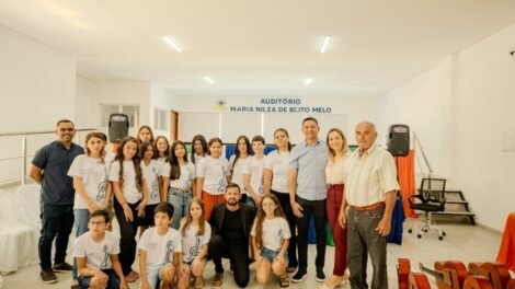 prefeitura-de-solidao-inaugura-escola-de-musica-com-aulas-de-violao-e-violino