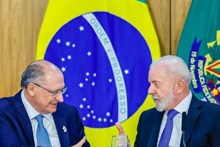 lula-e-alckmin-se-reunirao-sobre-medidas-a-setores-afetados-por-‘tarifaco’-americano