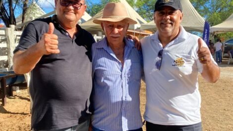 publico-prestigia-a-2a-feira-agropecuaria-de-carnaiba/quixaba