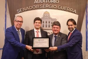 joao-campos:-“psb-vive-sentimento-de-transformacao-e-crescimento-com-representatividade”