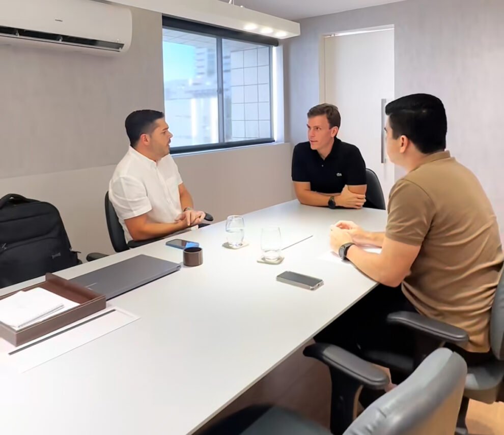 daniel-nao-descarta-apoio-a-projeto-de-miguel-ao-senado-em-2026