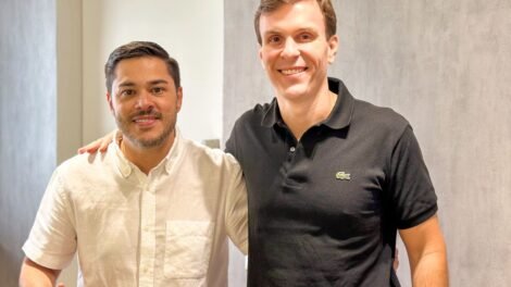 daniel-valadares-se-reune-com-miguel-coelho-e-sinaliza-possivel-apoio-para-2026