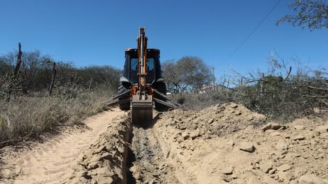 prefeitura-de-afogados-realiza-ampliacao-do-sistema-de-abastecimento-da-encruzilhada