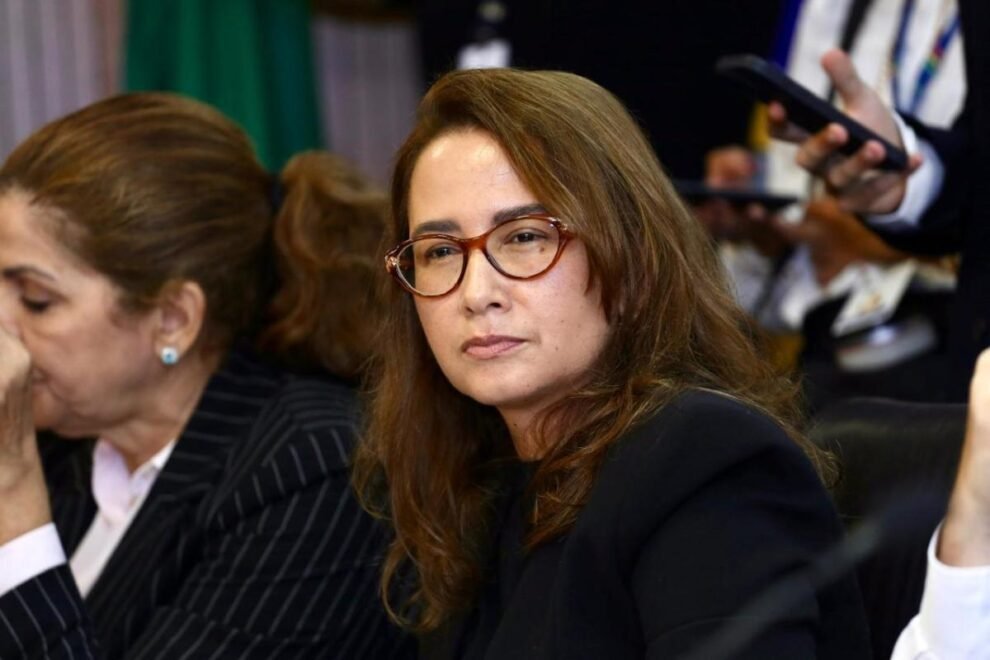 justica-nega-acao-de-debora-almeida-contra-filiacao-de-diogo-ao-psdb-e-cpi-na-alepe